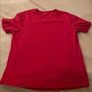 Men’s Lululemon red t shirt